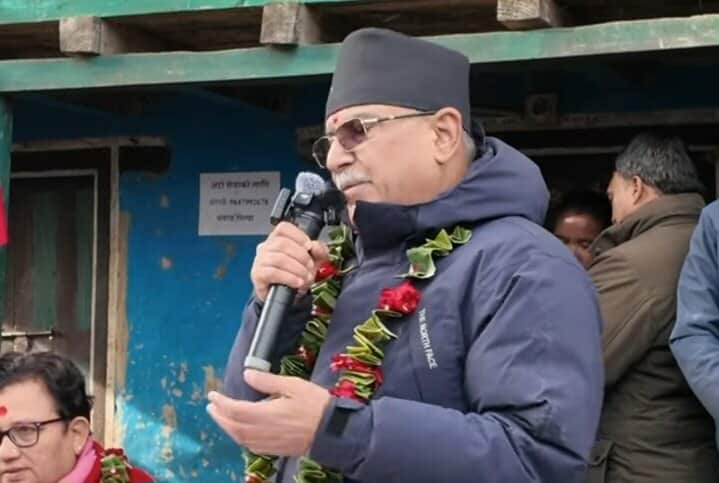 हिजो व्यवस्था फेर्न बन्दुक बोक्यौं, अब अवस्था फेर्न समृद्धिको झण्डा बोक्छौं:  प्रचण्ड